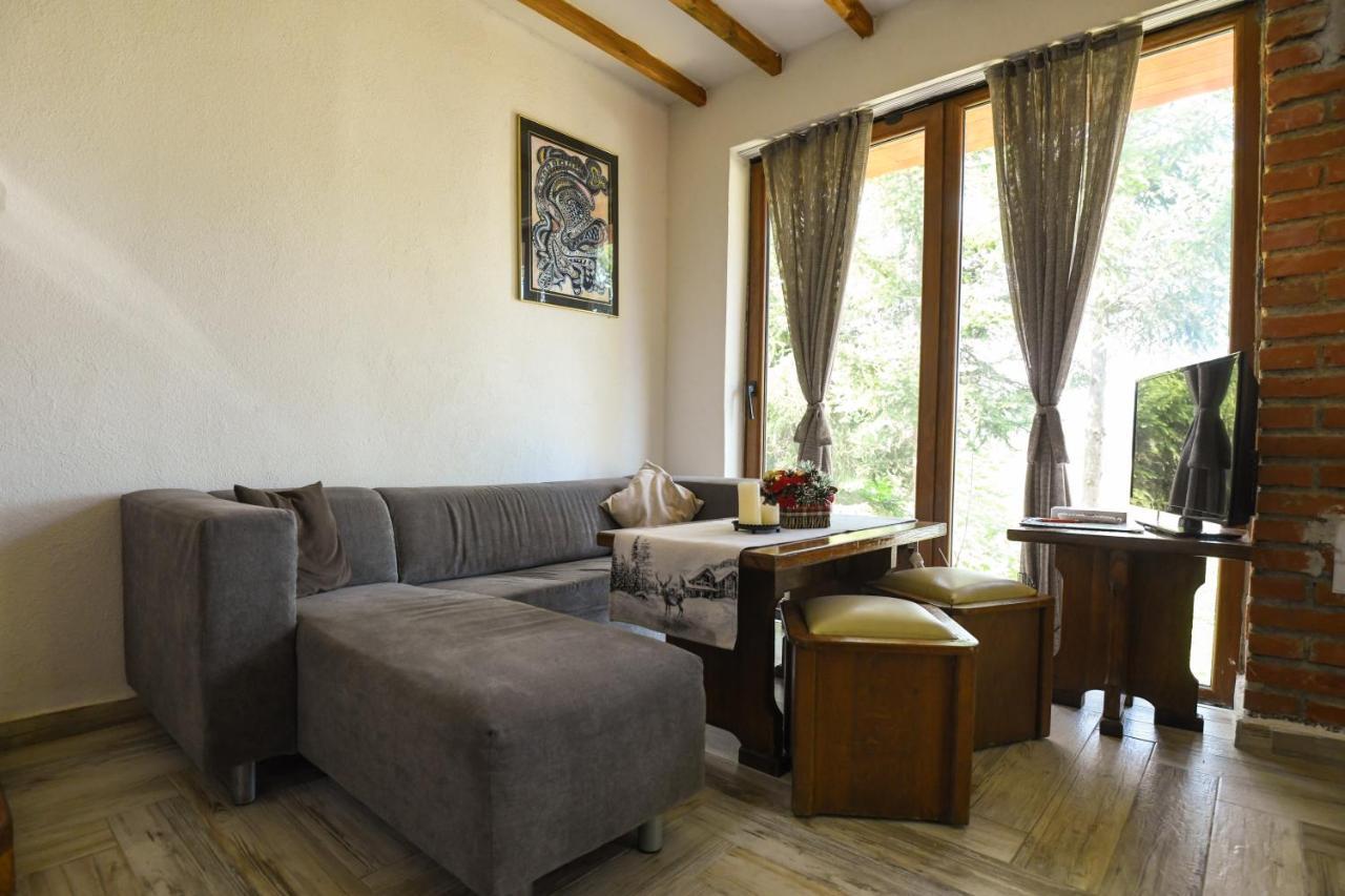 Cece'S Home Mavrovo Kültér fotó